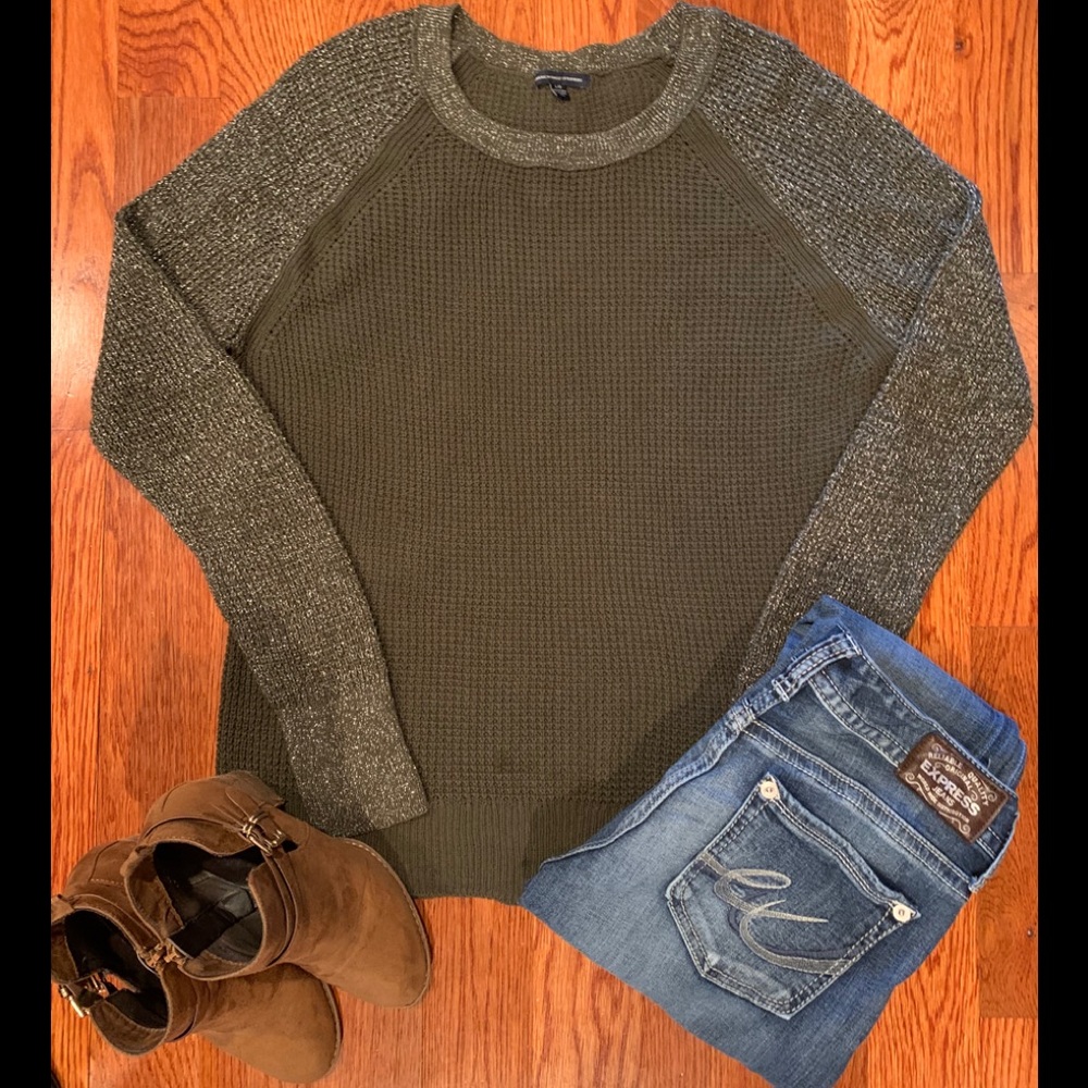 American Eagle Waffle/Sparkle Sleeve Top